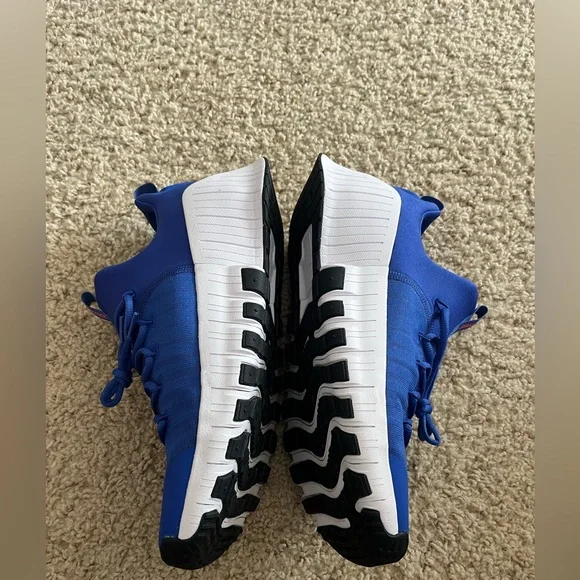 Nike running shoes - Picture 4 of 5